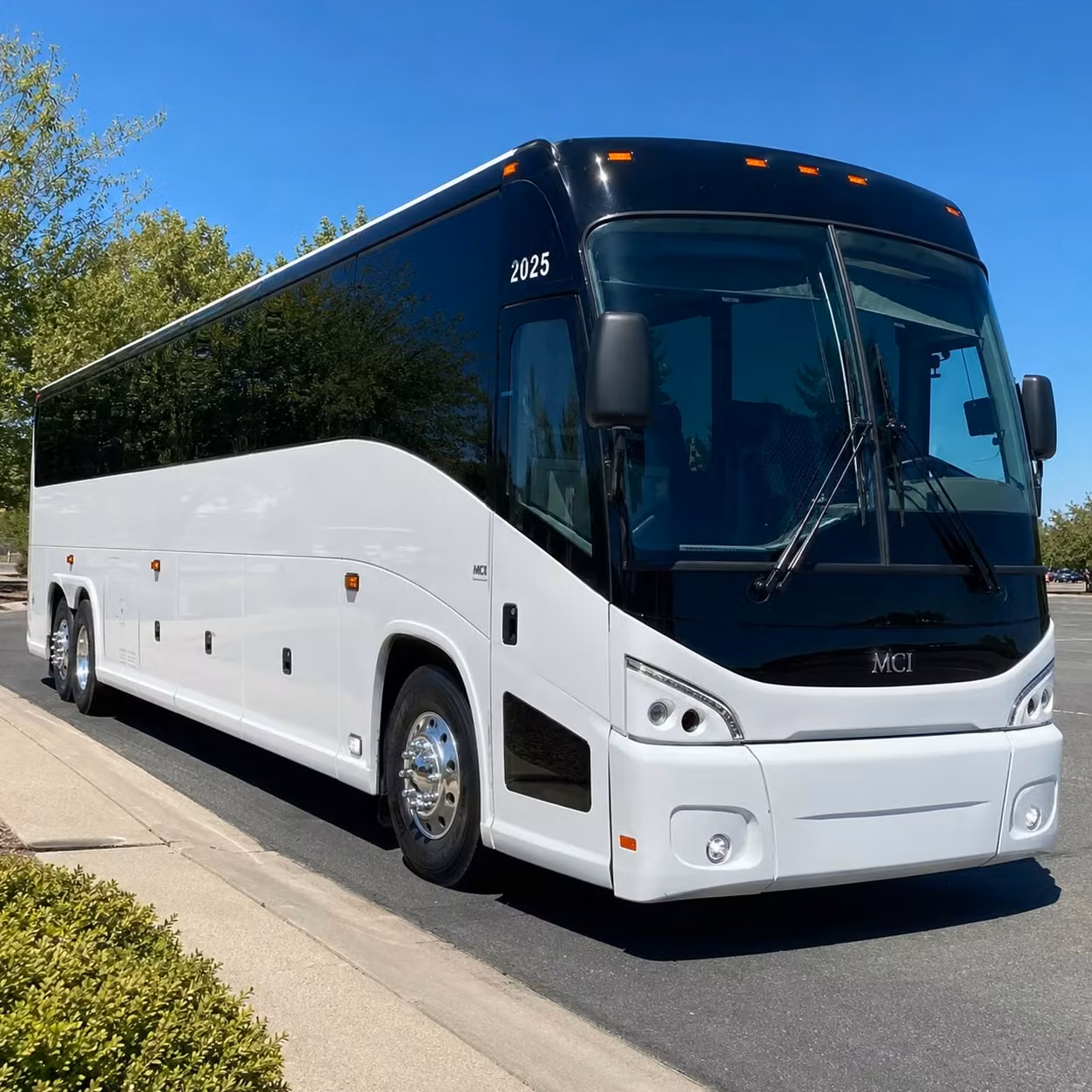 long distance charter buses for rochester corporate and conference travel