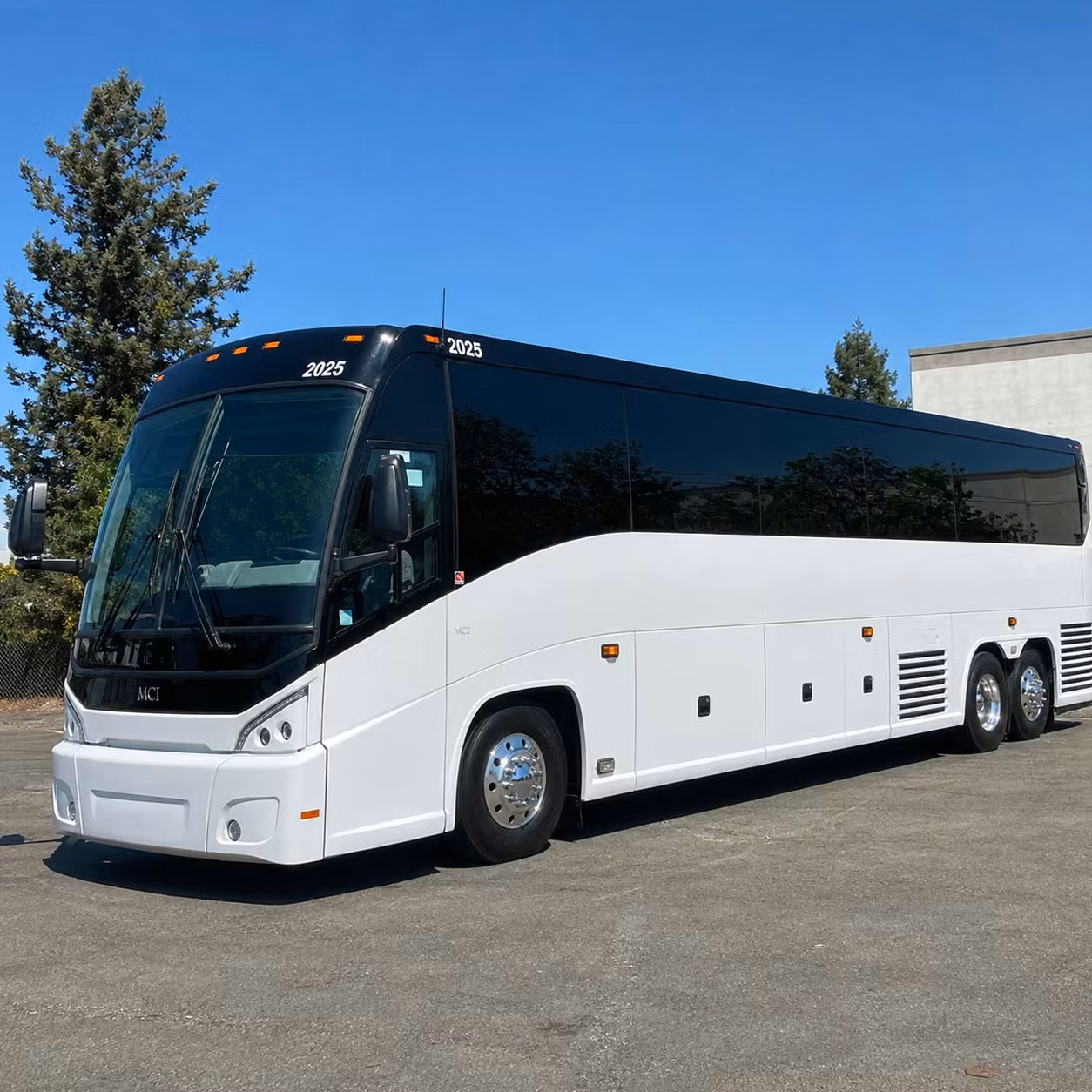 why rochester groups choose charterbusrentalrochestermn com for long distance bus rentals